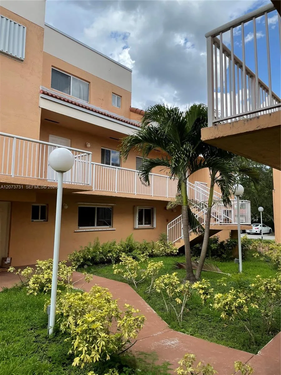 14911 SW 80th St # 203, Miami, FL 33193 photo 5