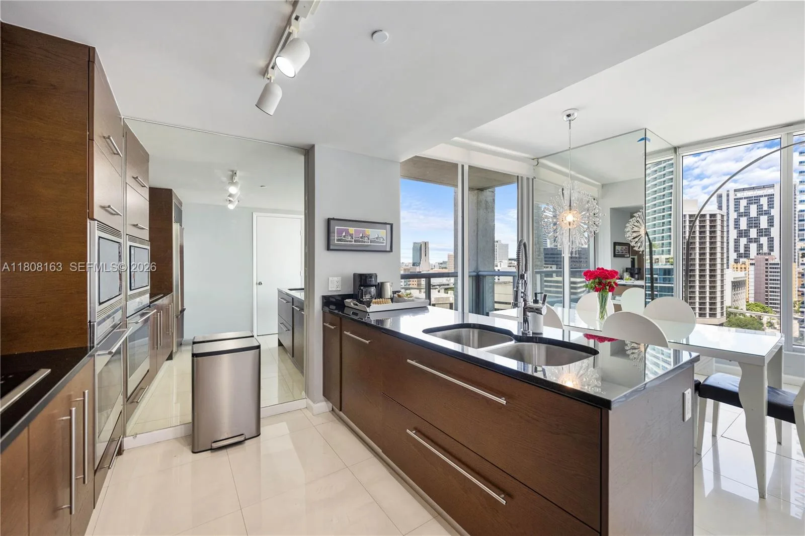 485 Brickell Ave # 1604, Miami, FL 33131 photo 5