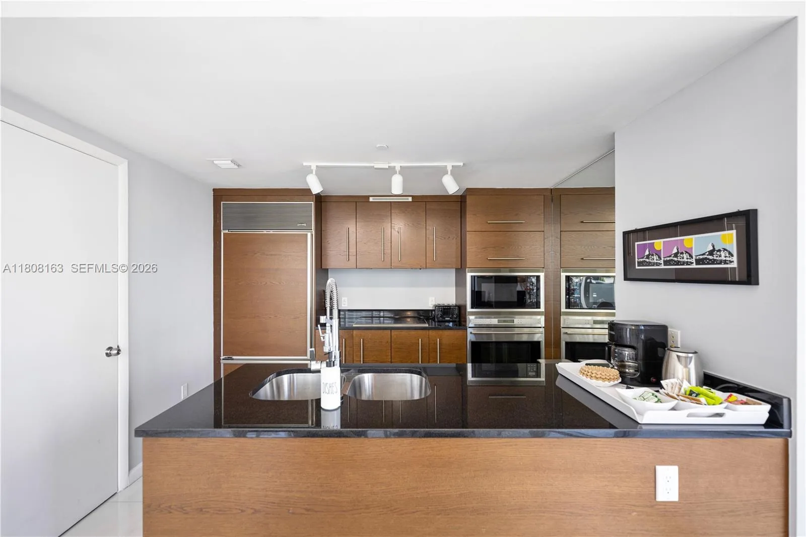 485 Brickell Ave # 1604, Miami, FL 33131 photo 6