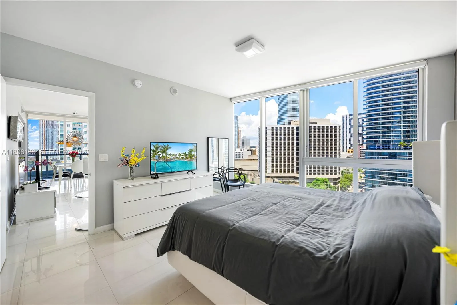 485 Brickell Ave # 1604, Miami, FL 33131 photo 9