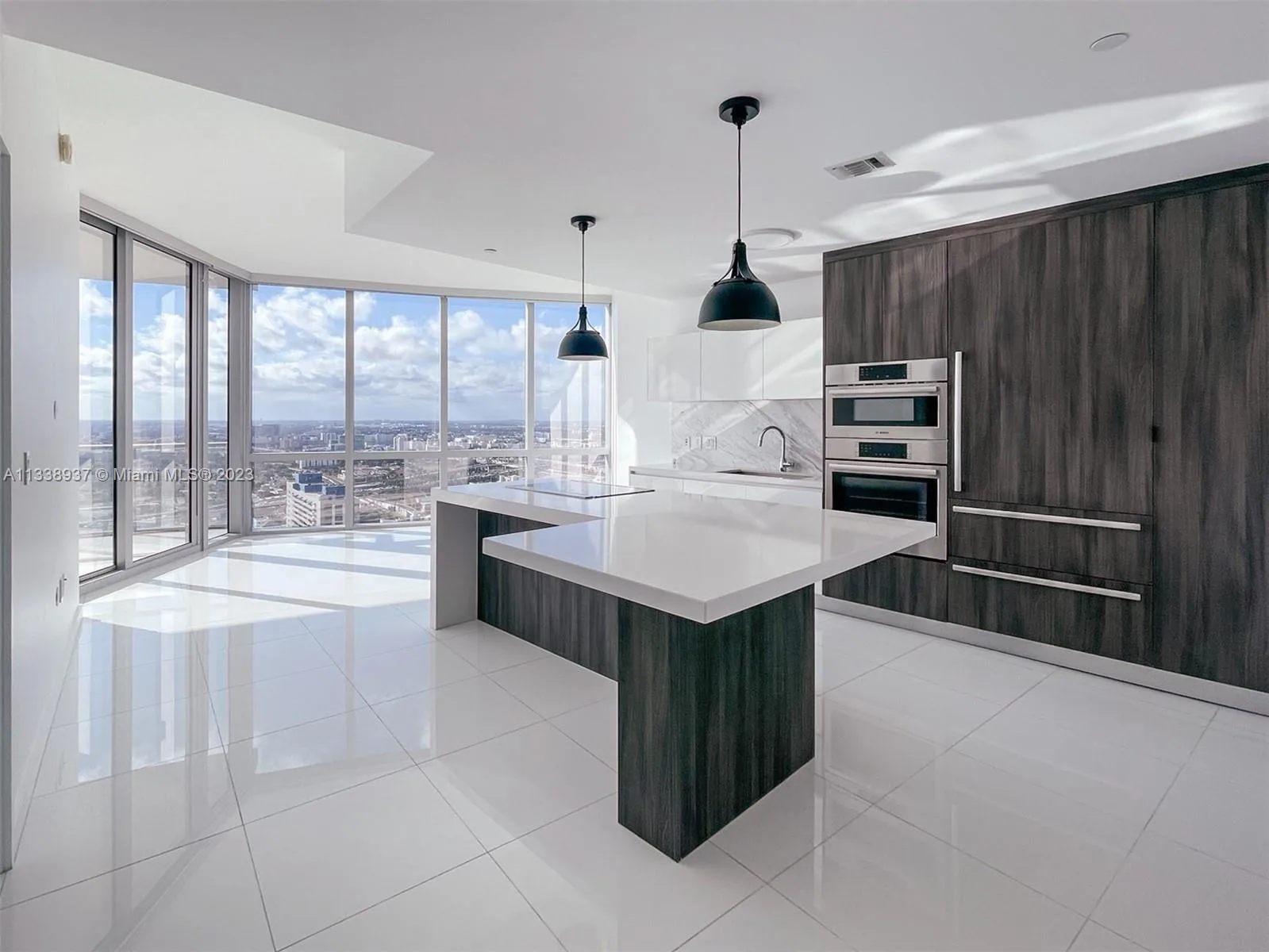 Paramount Miami Worldcenter Unit 3604 at 851 NE 1st Ave # 3604, Miami, FL 33132 — photo 1