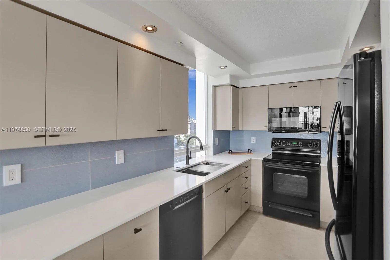 6917 Collins Ave # 915, Miami Beach, FL 33141 photo 8