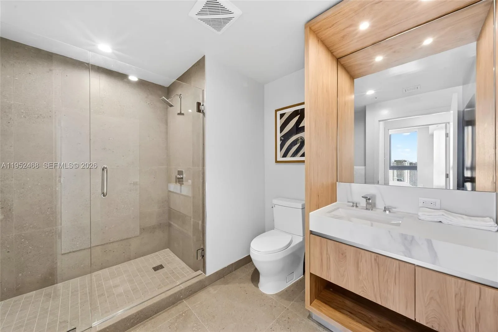 11 NE 6 ST # 3210, Miami, FL 33132 photo 12
