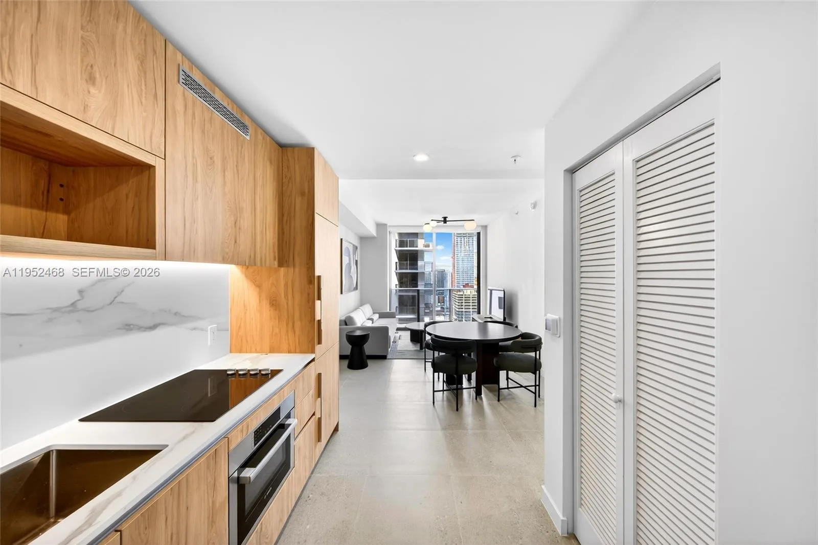 11 NE 6 ST # 3210, Miami, FL 33132 photo 8