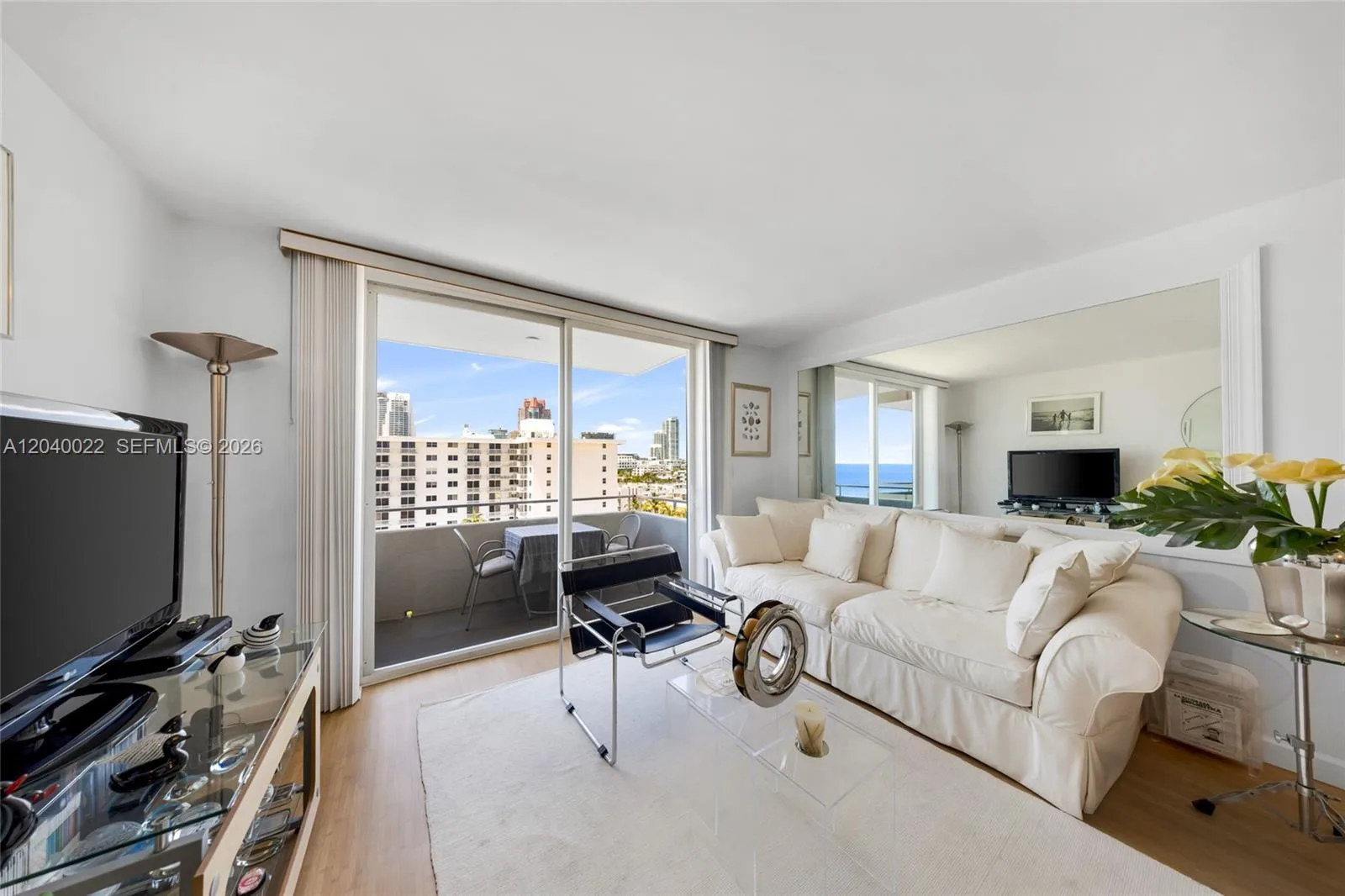 465 Ocean Dr # 1009, Miami Beach, FL 33139 photo 8