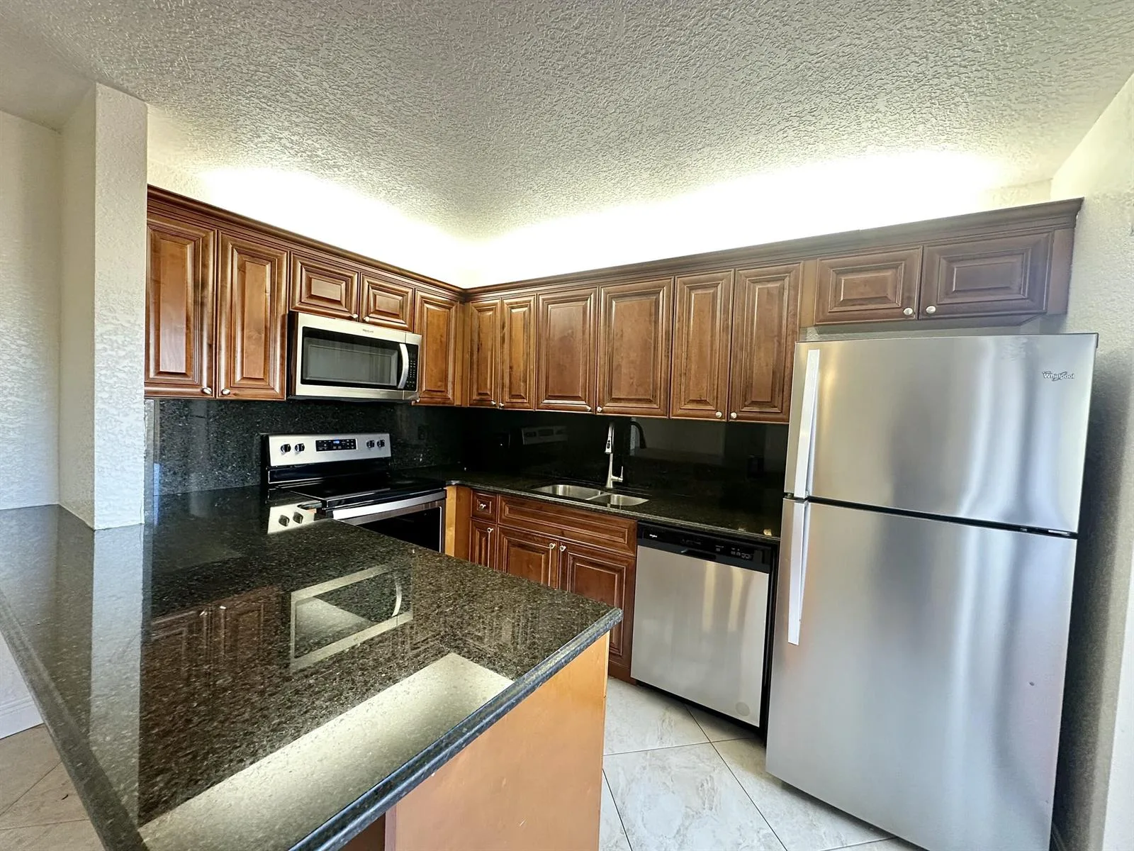 251 Lake Arbor Drive, Palm Springs, FL 33461 photo 10