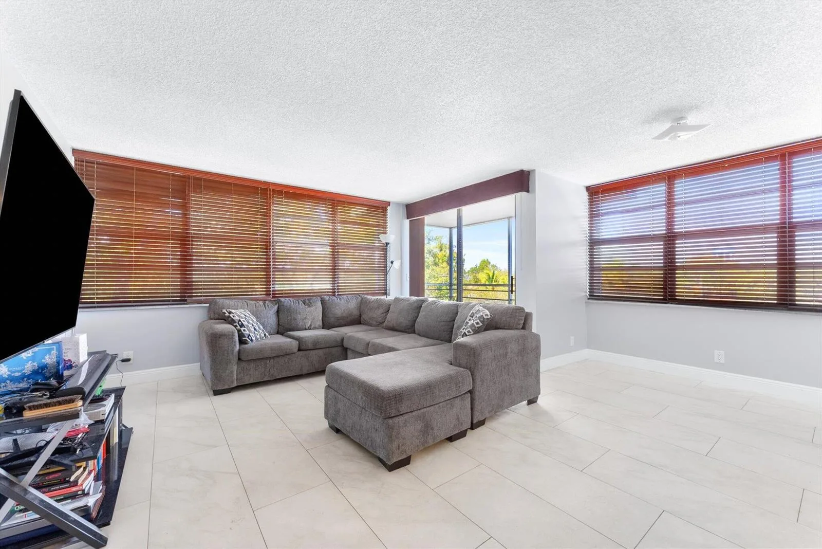 2751 Taft Street # 403, Hollywood, FL 33020 photo 8