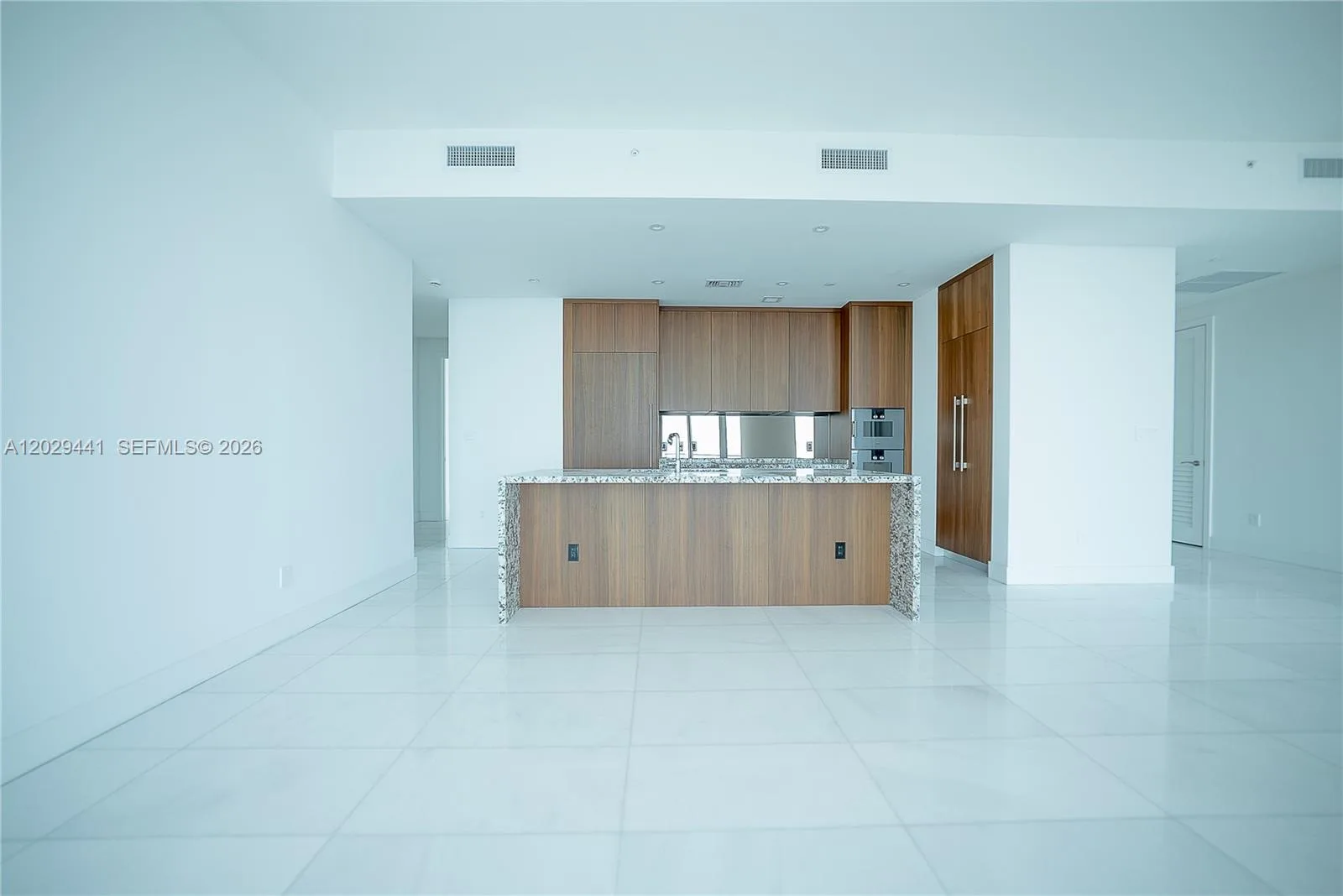 175 SE 25th Rd # 2103, Miami, FL 33129 photo 4