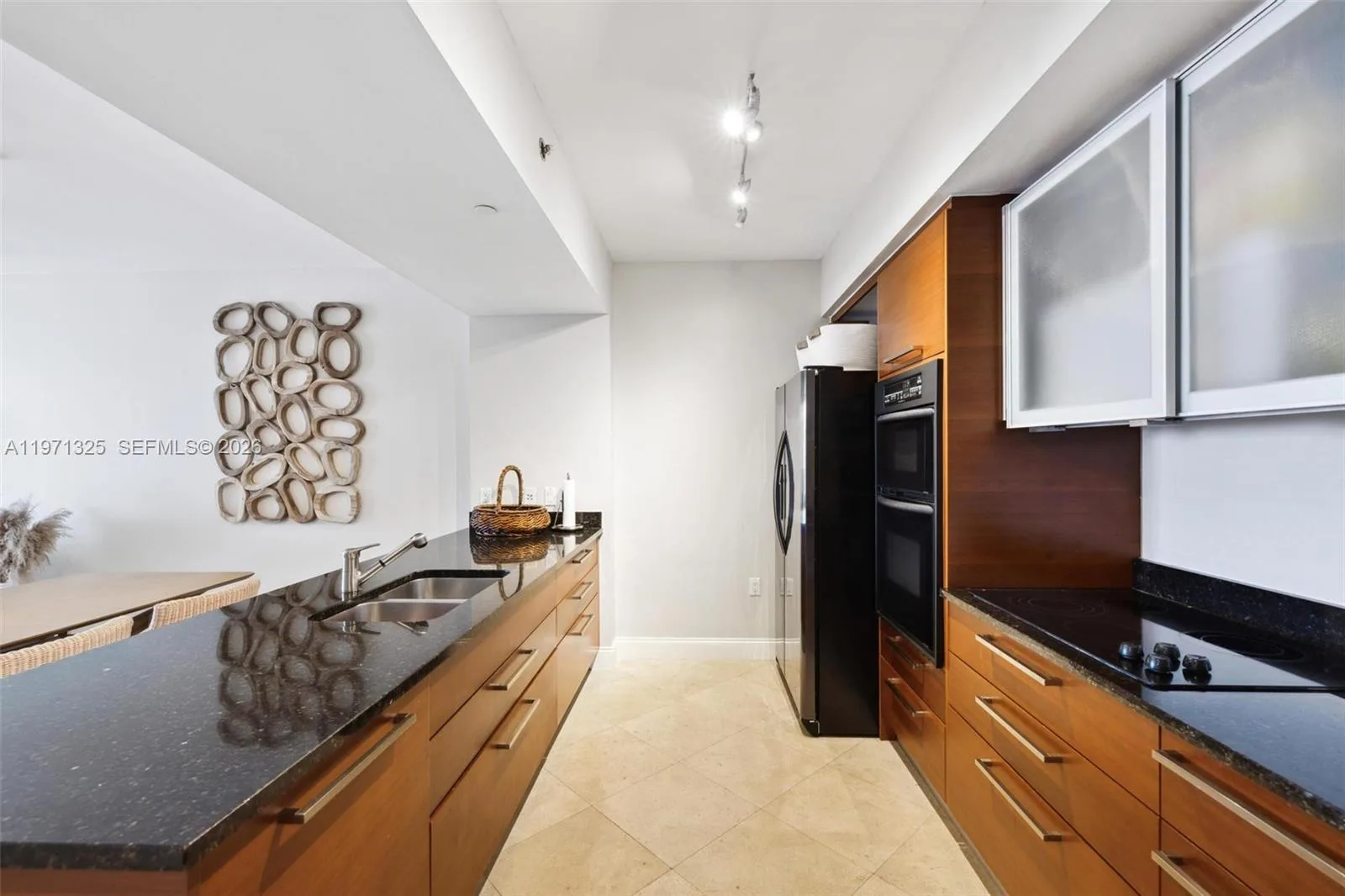 1830 S OCEAN DR # 2811, Hallandale Beach, FL 33009 photo 13