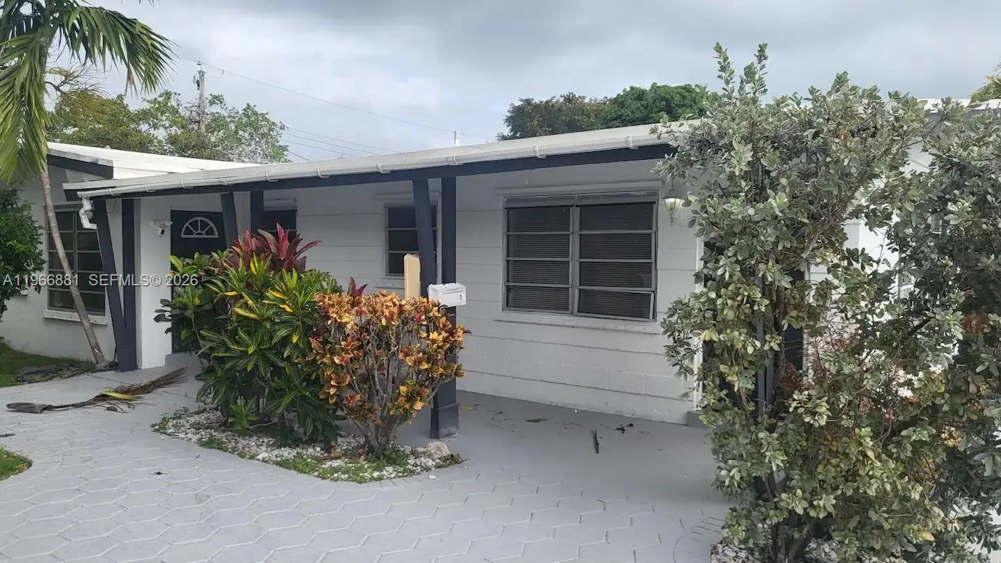 821 NE 6th St # 1, Hallandale Beach, FL 33009 photo 2