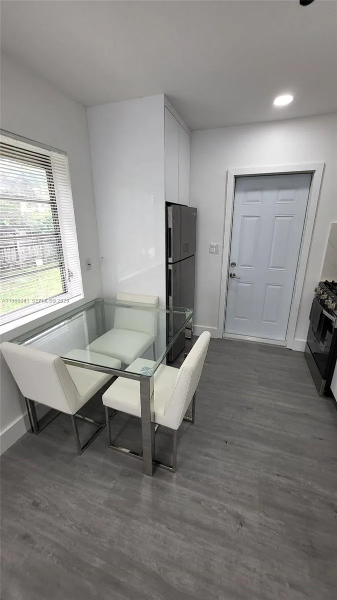 821 NE 6th St # 1, Hallandale Beach, FL 33009 photo 5