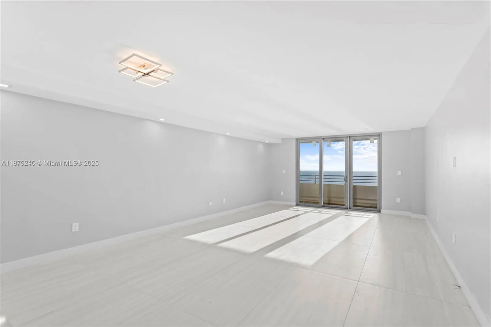 5555 Collins Ave # 14N, Miami Beach, FL 33140 photo 2