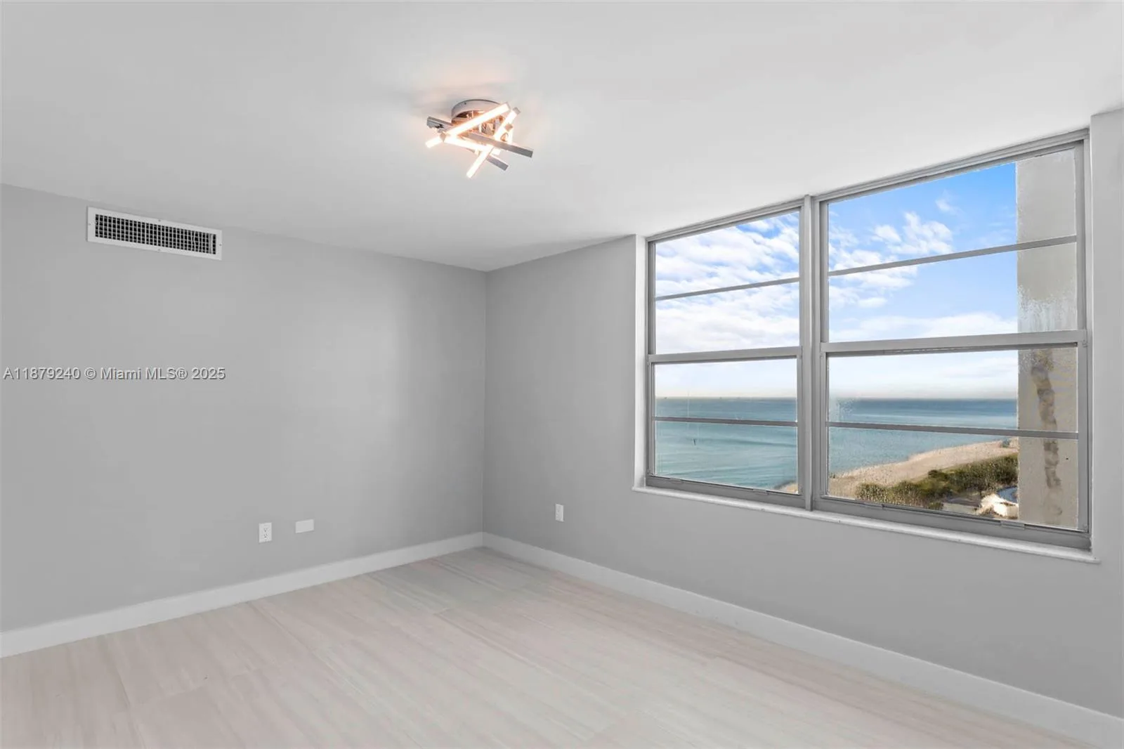5555 Collins Ave # 14N, Miami Beach, FL 33140 photo 9