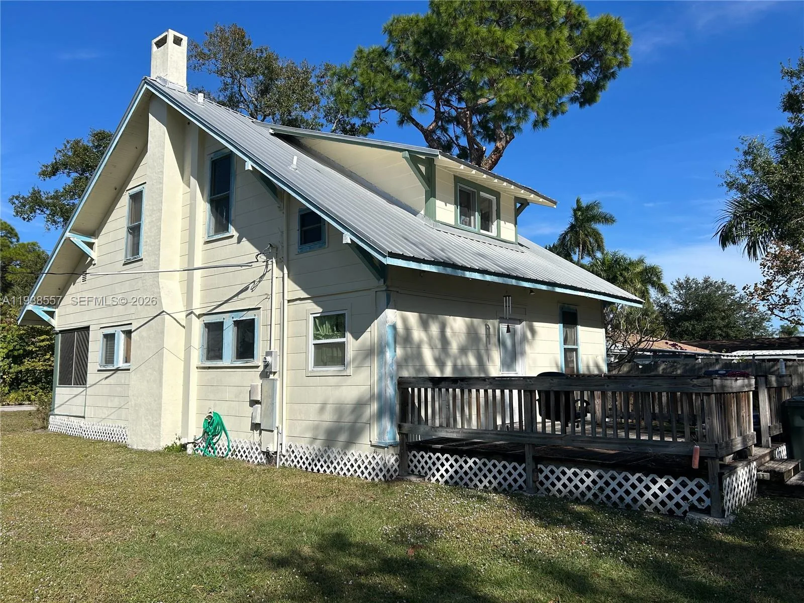 2817 8TH AVE W, Bradenton, FL 34205