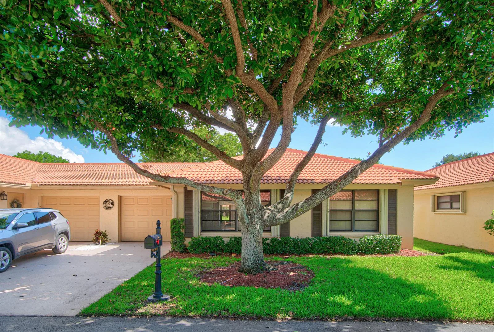 9830 Bischofia Tree Way, Boynton Beach, FL 33436