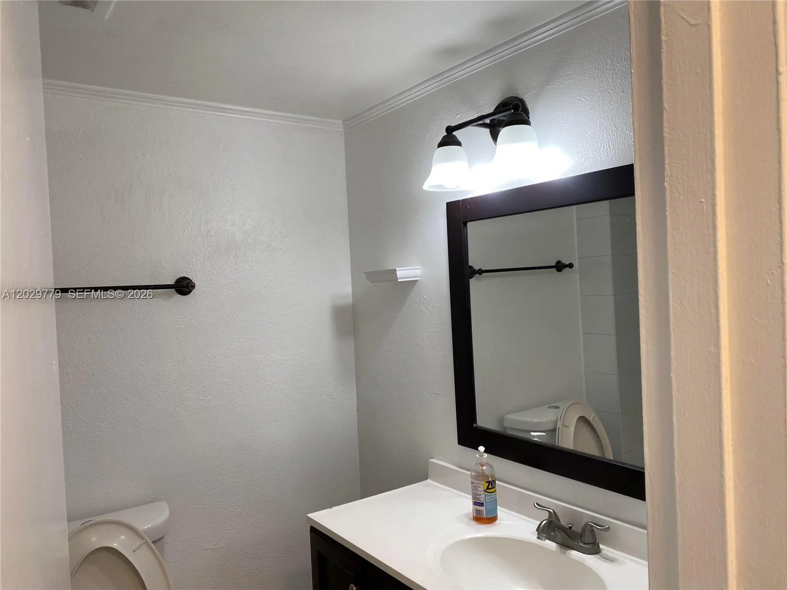 4670 NW 79th Ave # 1H, Doral, FL 33166 photo 3