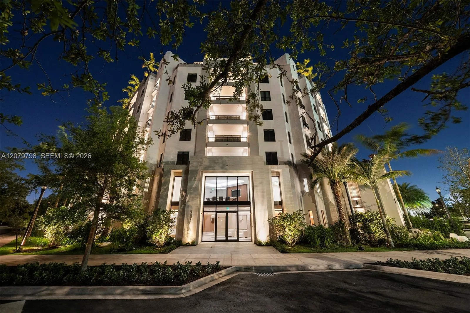 701 Valencia Ave # 601, Coral Gables, FL 33134 photo 2