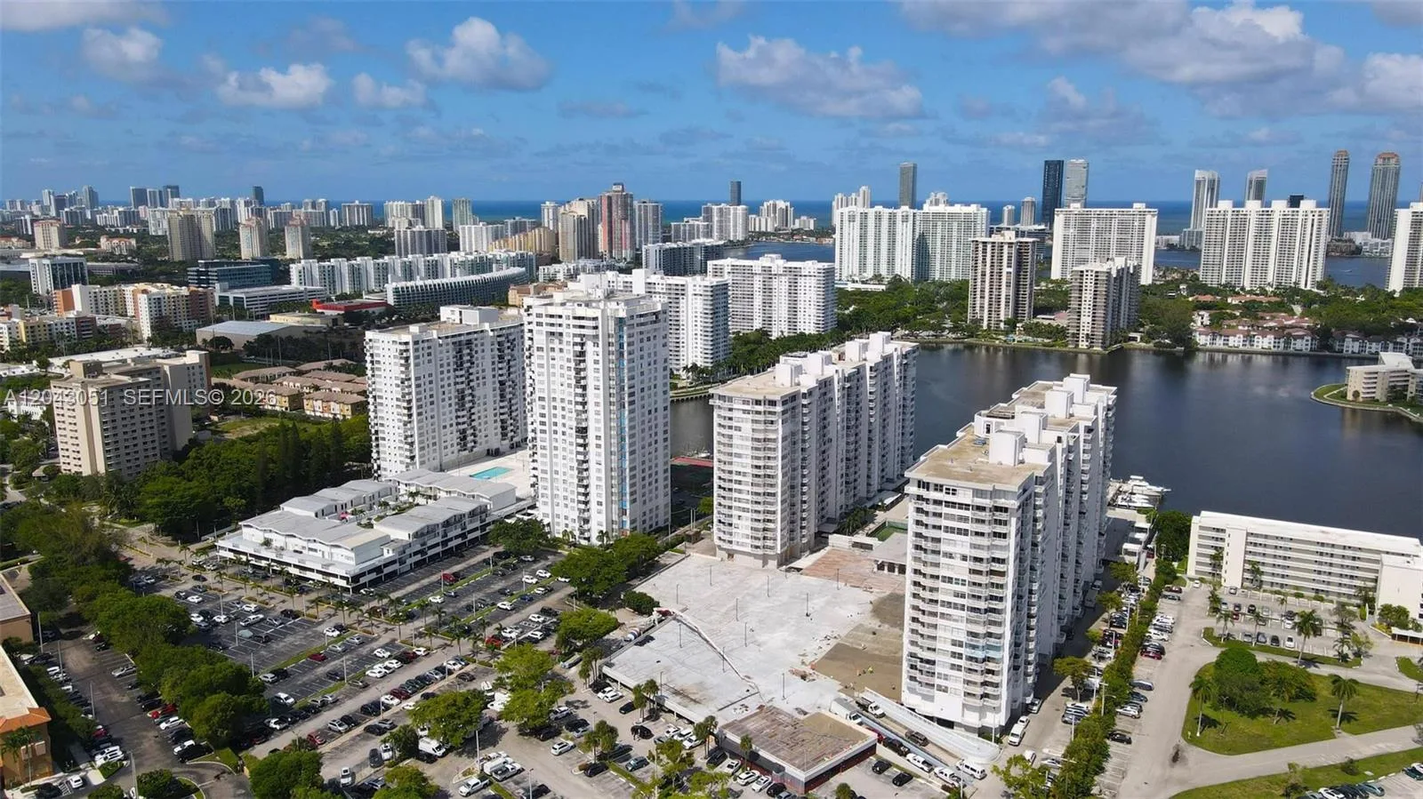 18061 Biscayne Blvd # 303, Aventura, FL 33160