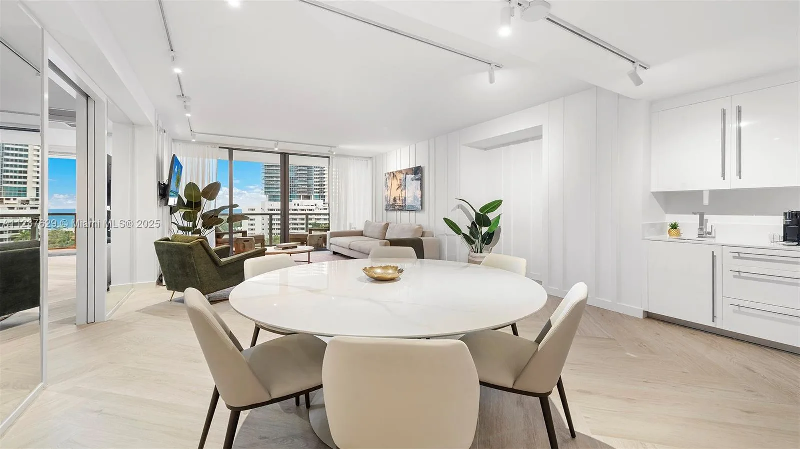 2201 Collins Ave # 804, Miami Beach, FL 33139 photo 9