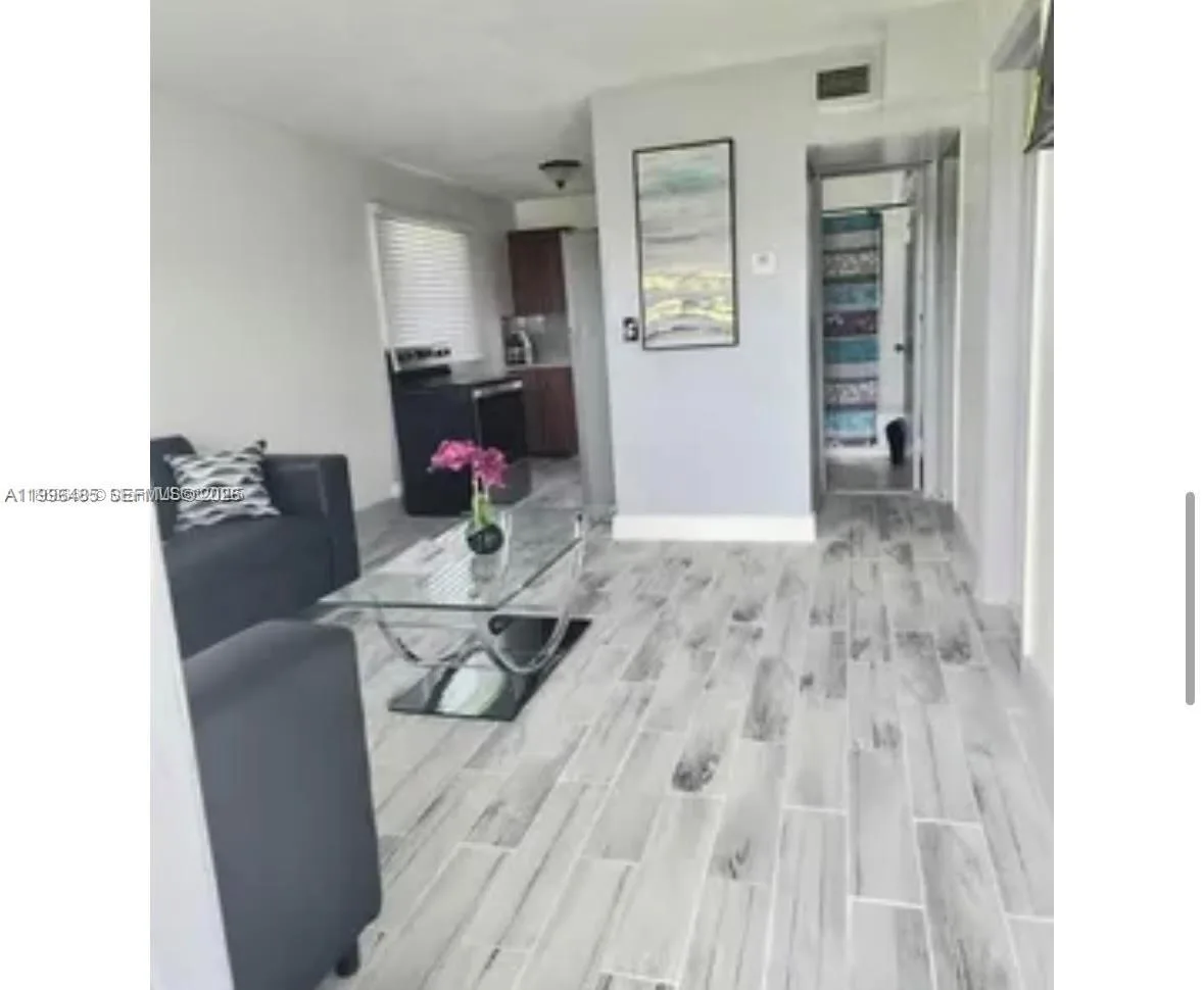 715 NW 7th Ave # 2, Hallandale Beach, FL 33009