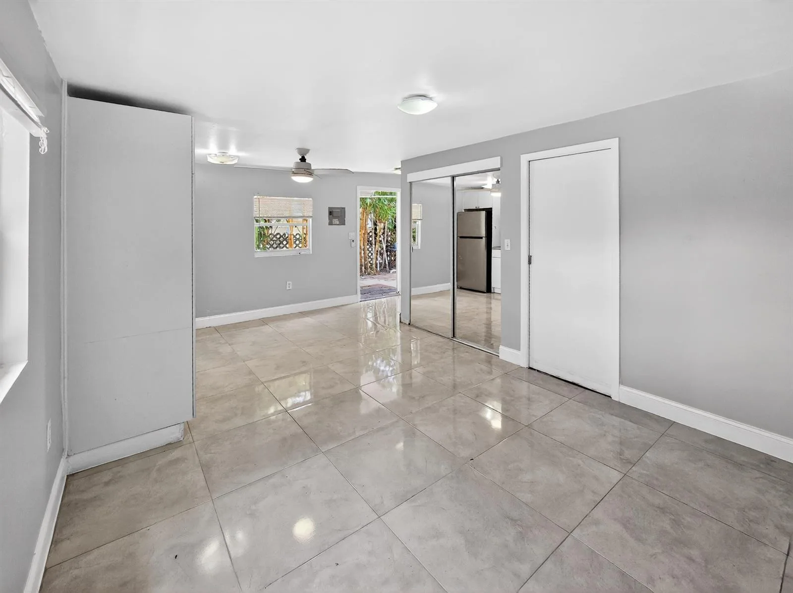 2426 NE 184TH Street, North Miami Beach, FL 33160 photo 5