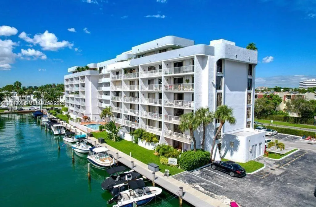 1650 NE 115th St # 311, Miami, FL 33181 photo 10