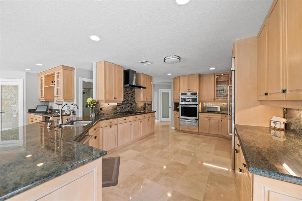 2600 NE 33rd Street, Lighthouse Point, FL 33064 photo 9