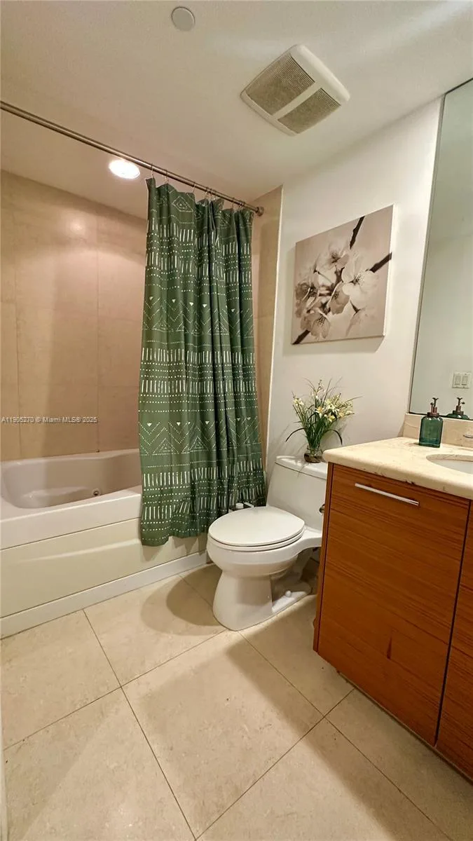 50 Biscayne Blvd # 1809, Miami, FL 33132 photo 10