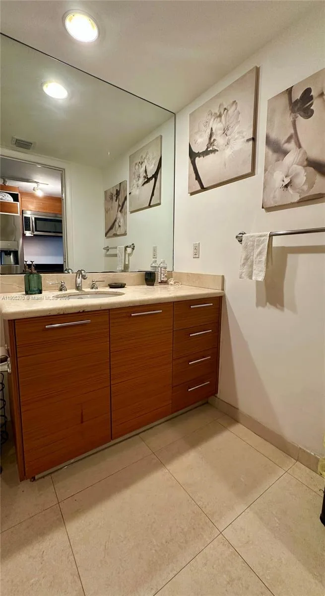 50 Biscayne Blvd # 1809, Miami, FL 33132 photo 11