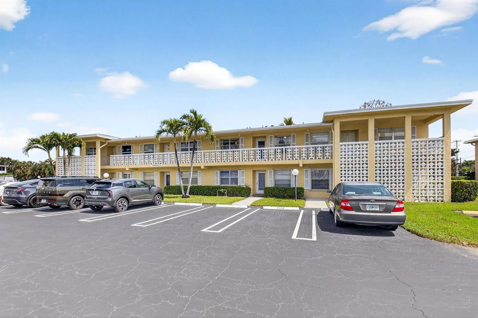 1150 Mahogany Way # 203, Delray Beach, FL 33445
