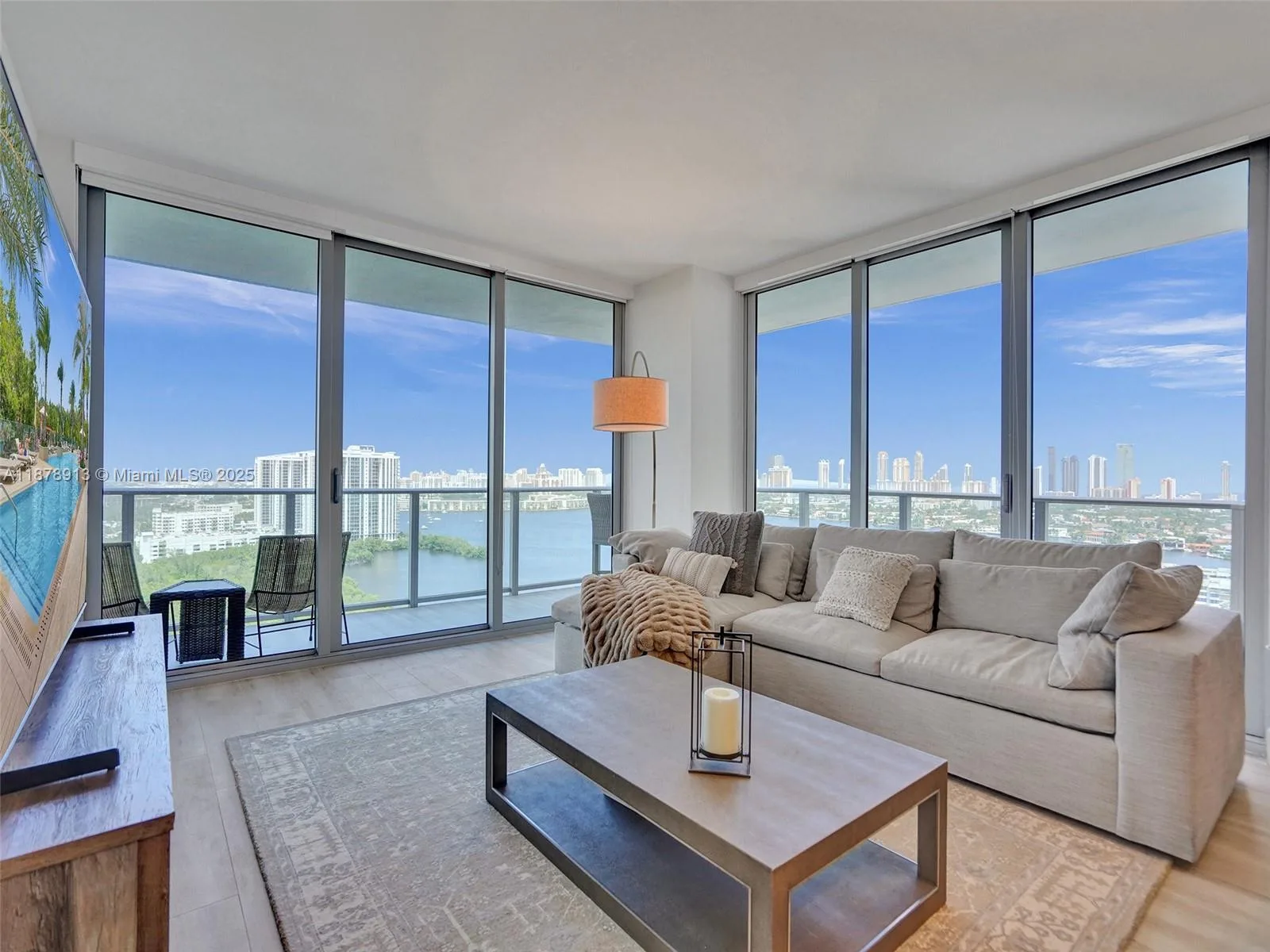 16385 Biscayne Blvd # 2107, North Miami Beach, FL 33160