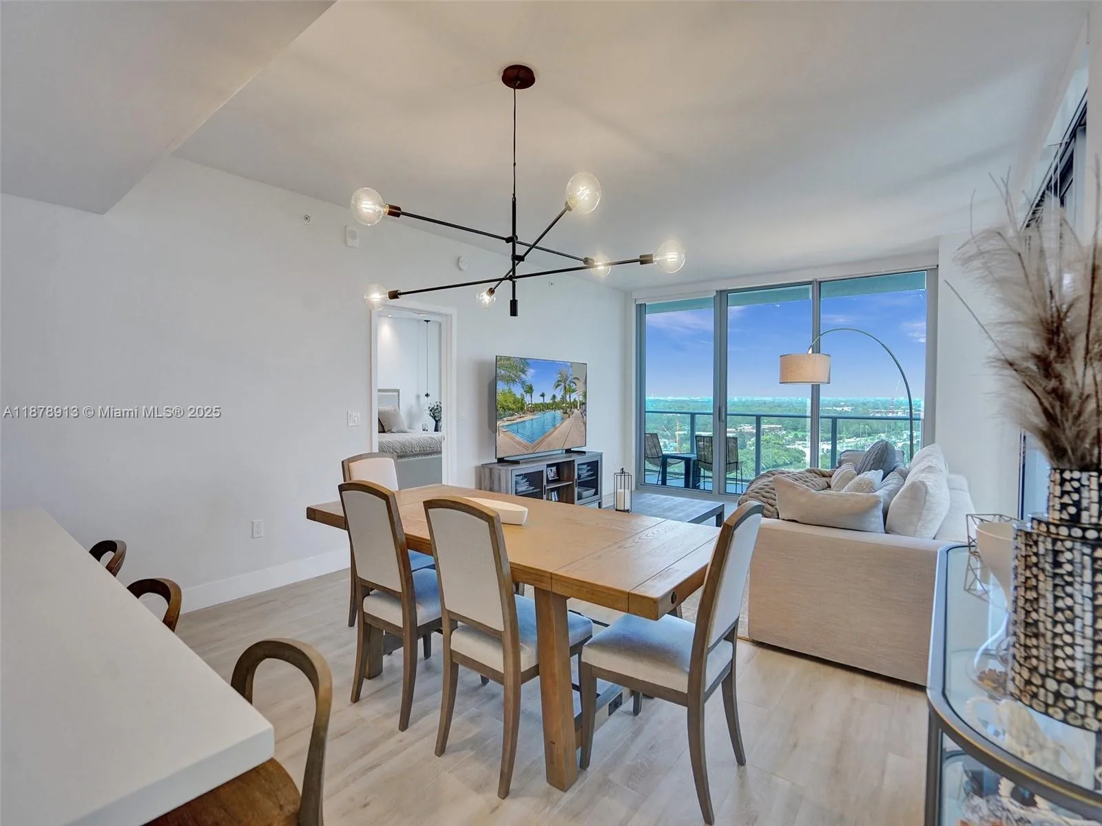 16385 Biscayne Blvd # 2107, North Miami Beach, FL 33160 photo 12