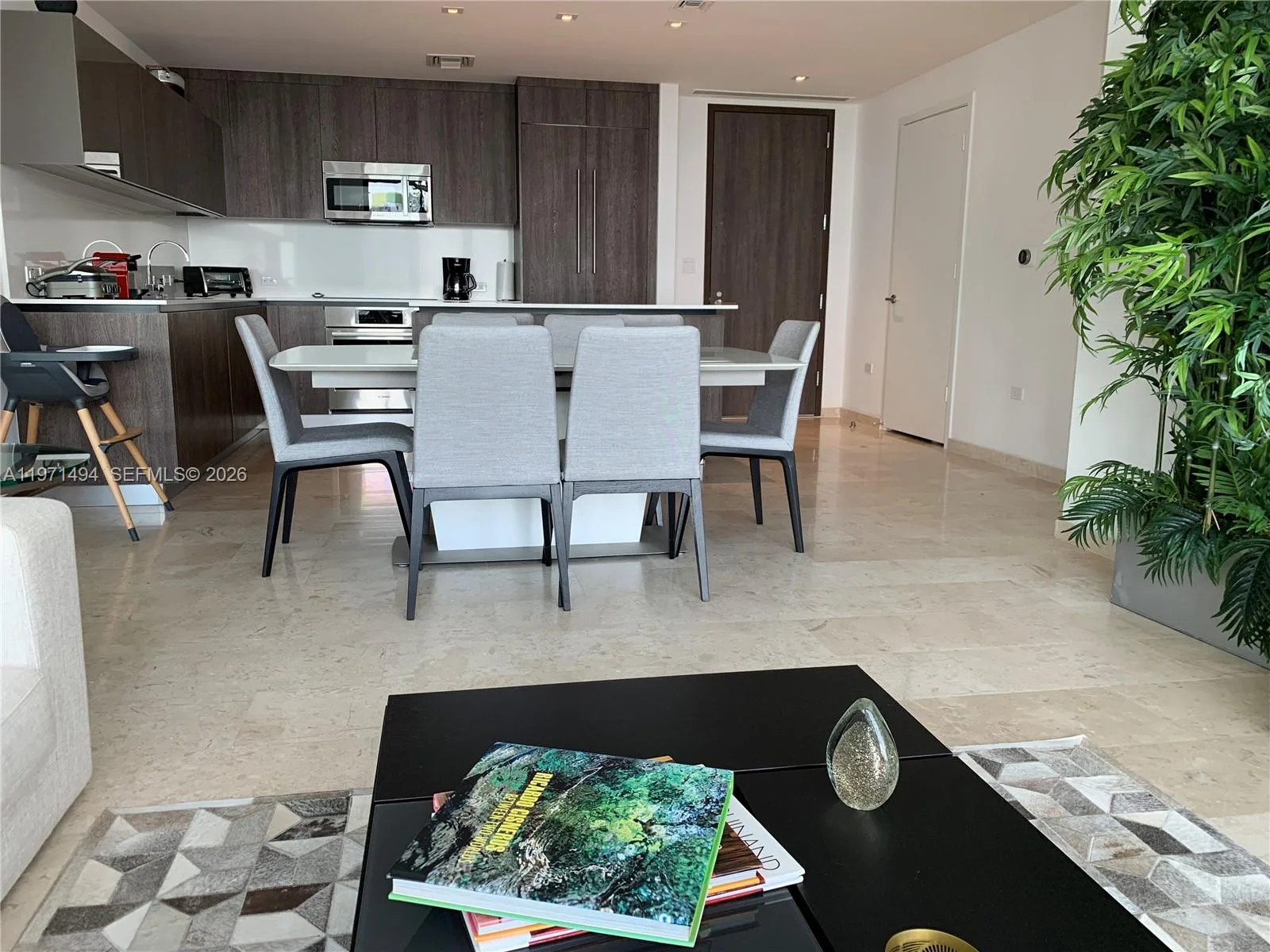 68 SE 6th St # 3010, Miami, FL 33131 photo 12