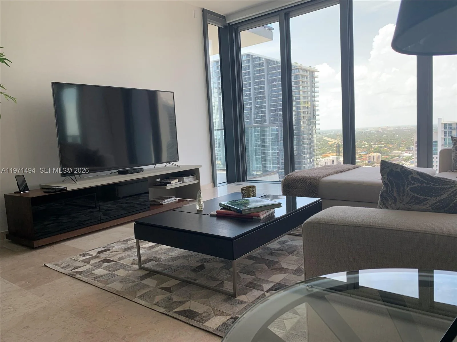 68 SE 6th St # 3010, Miami, FL 33131 photo 8