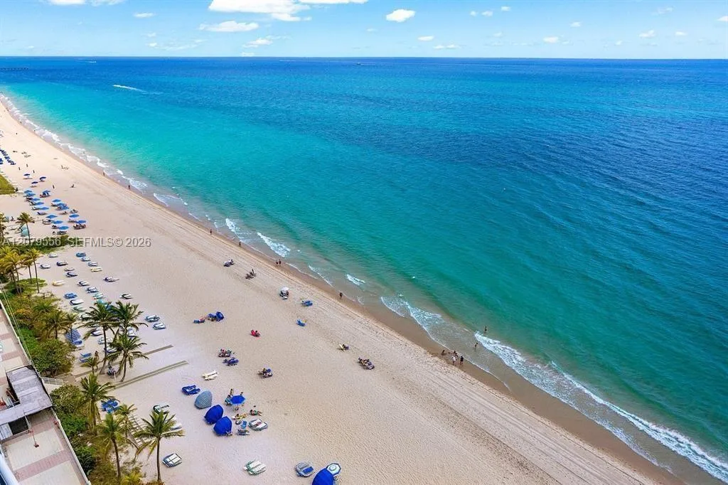 3000 Riomar St # 703, Fort Lauderdale, FL 33304