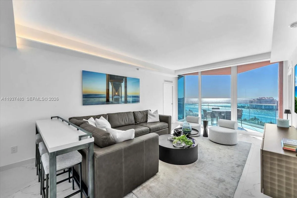 300 S Pointe Dr # 1404, Miami Beach, FL 33139