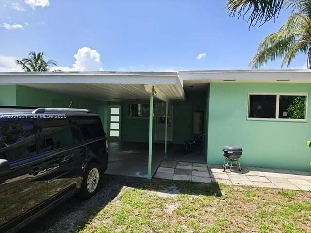 2418 Scott St, Hollywood, FL 33020 photo 6