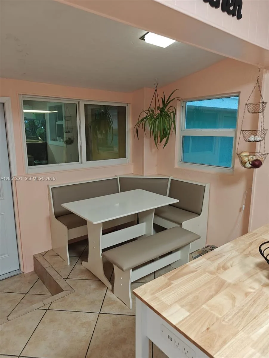 2418 Scott St, Hollywood, FL 33020 photo 7