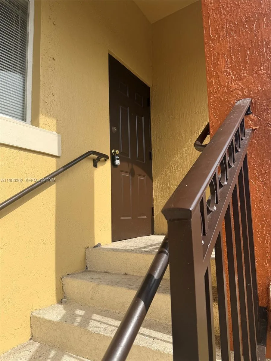 935 NE 33rd Ter # 203, Homestead, FL 33033 photo 4