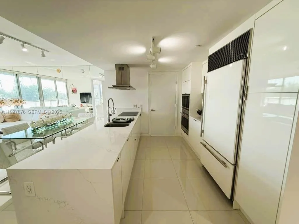 495 Brickell Ave # 511, Miami, FL 33131