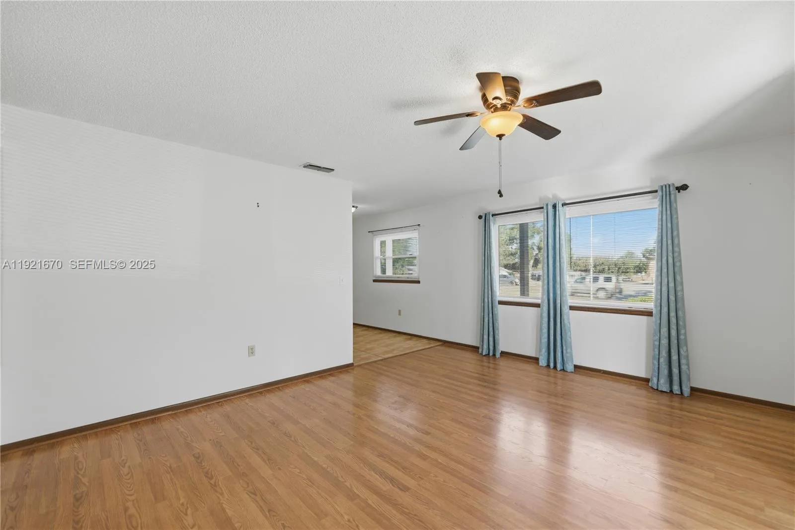 9230 SW 101st Pl, Ocala, FL 34481 photo 4