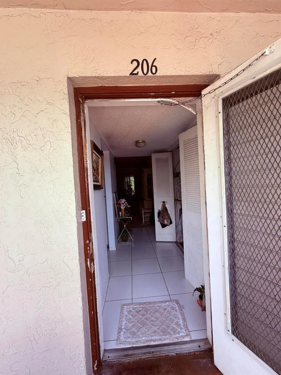 31 Abbey Lane # 206, Delray Beach, FL 33446 photo 4