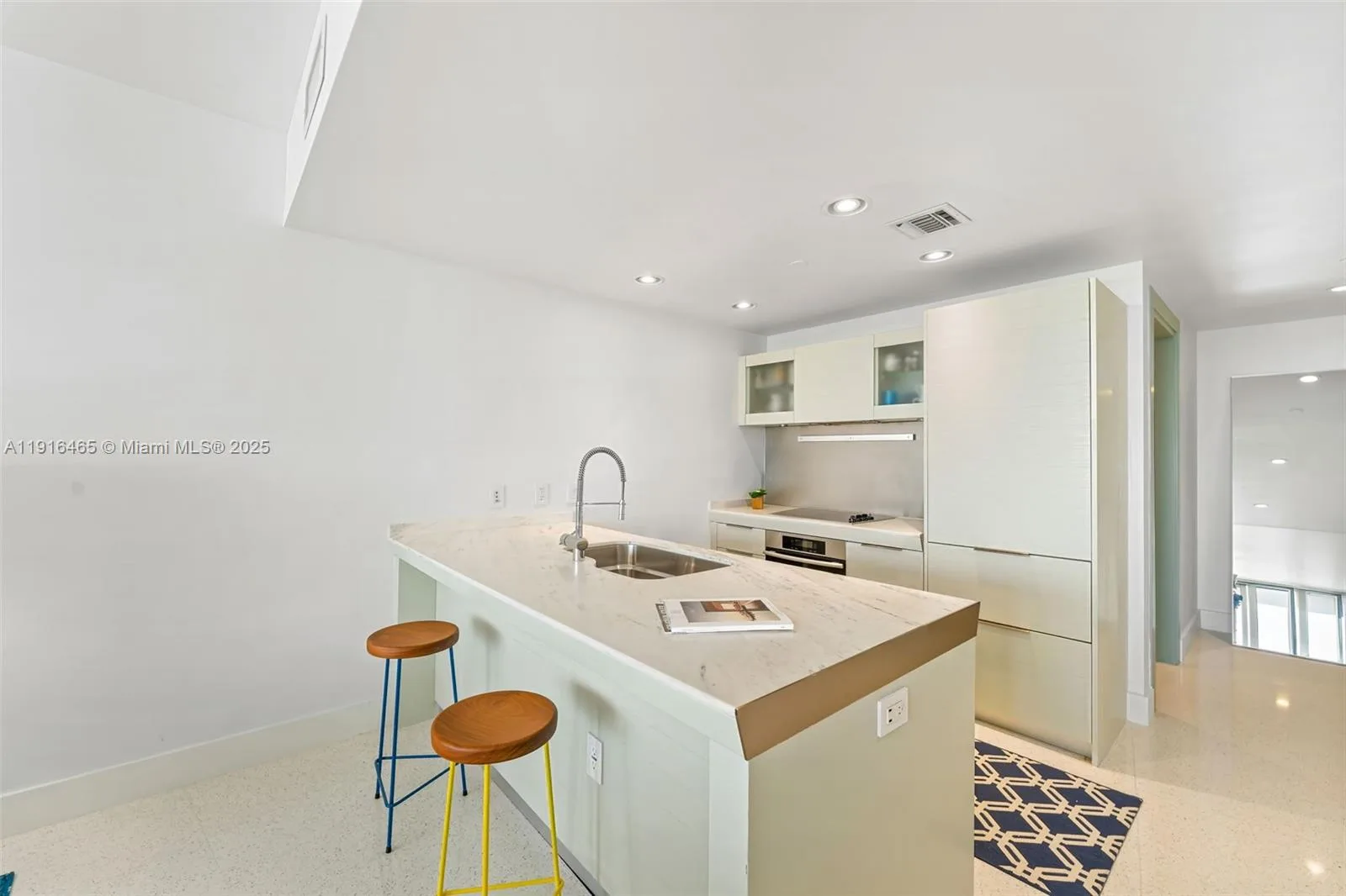 200 Biscayne Boulevard Way # 4005, Miami, FL 33131 photo 3
