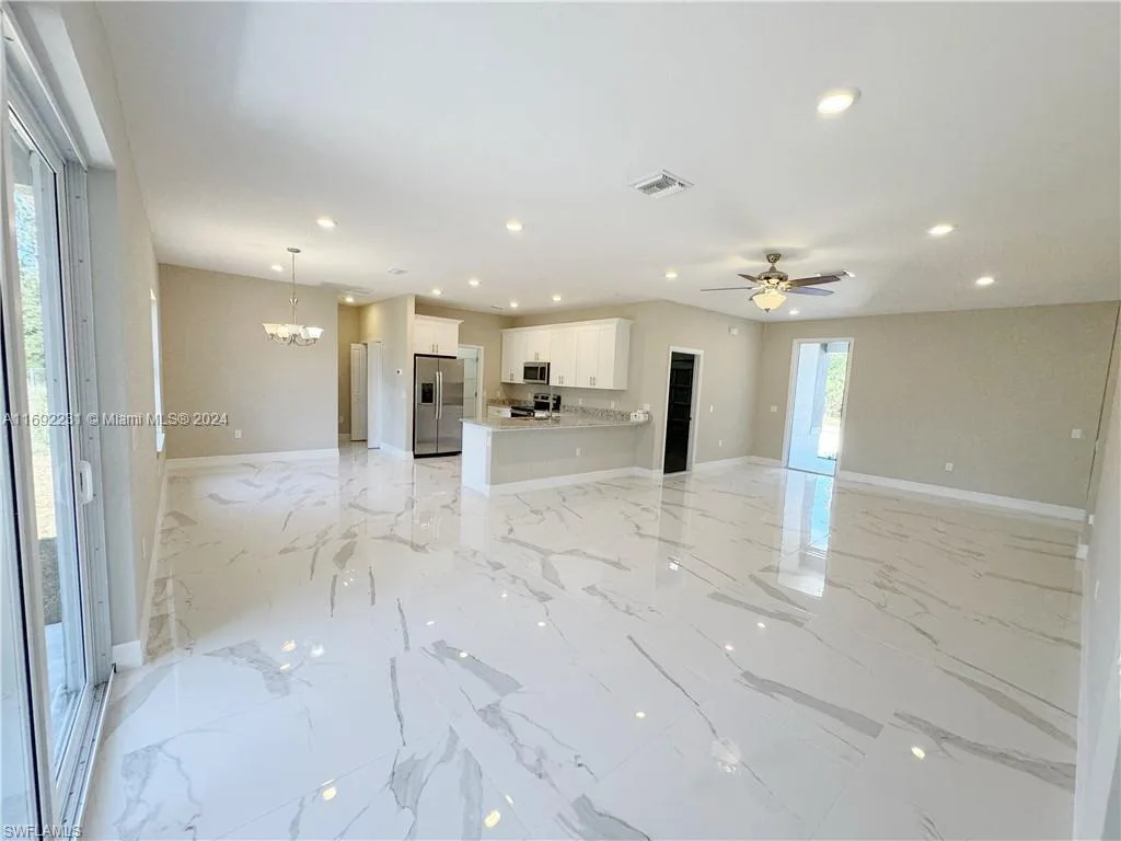 1228 Milwaukee, Lehigh Acres, FL 33974 photo 3