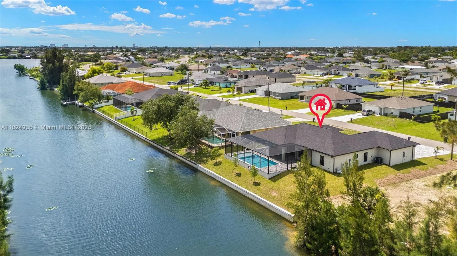 225 NE 8th Terr, Cape Coral, FL 33909 photo 3