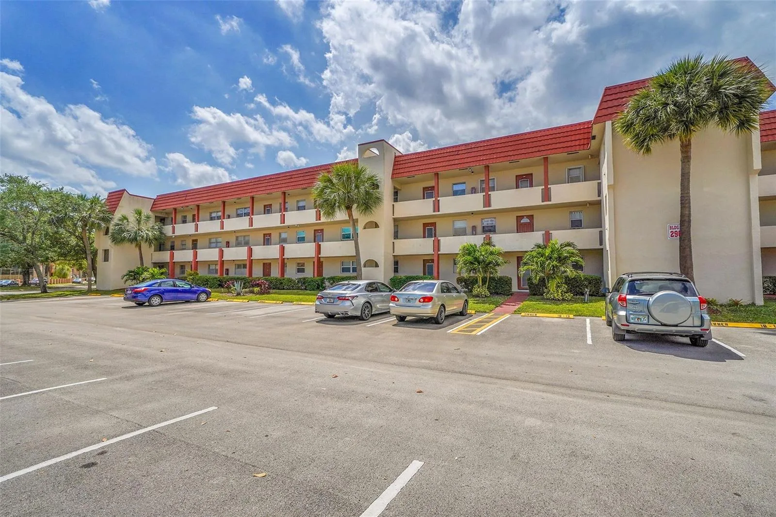 2901 Sunrise Lakes Drive # 101, Sunrise, FL 33322
