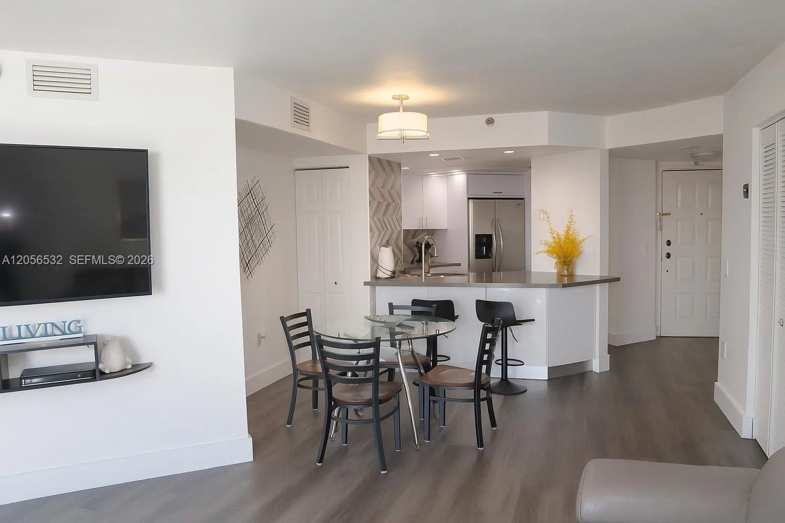 5880 Collins Ave # 703, Miami Beach, FL 33140 photo 3
