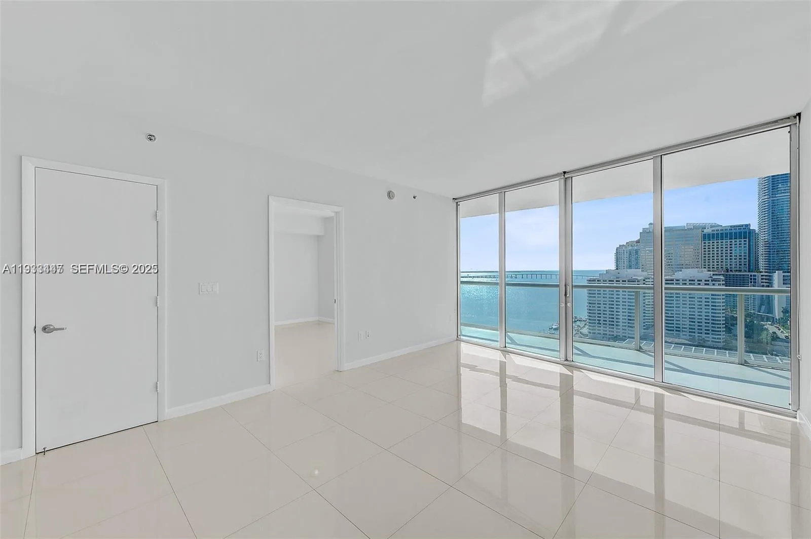 495 Brickell Ave # 2103, Miami, FL 33131 photo 10