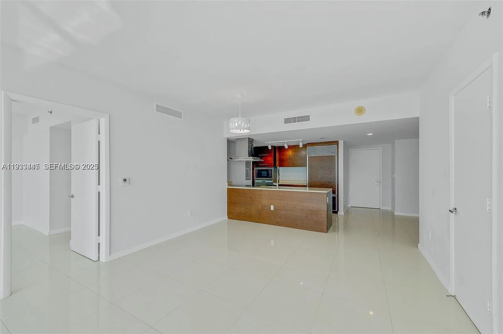 495 Brickell Ave # 2103, Miami, FL 33131 photo 5