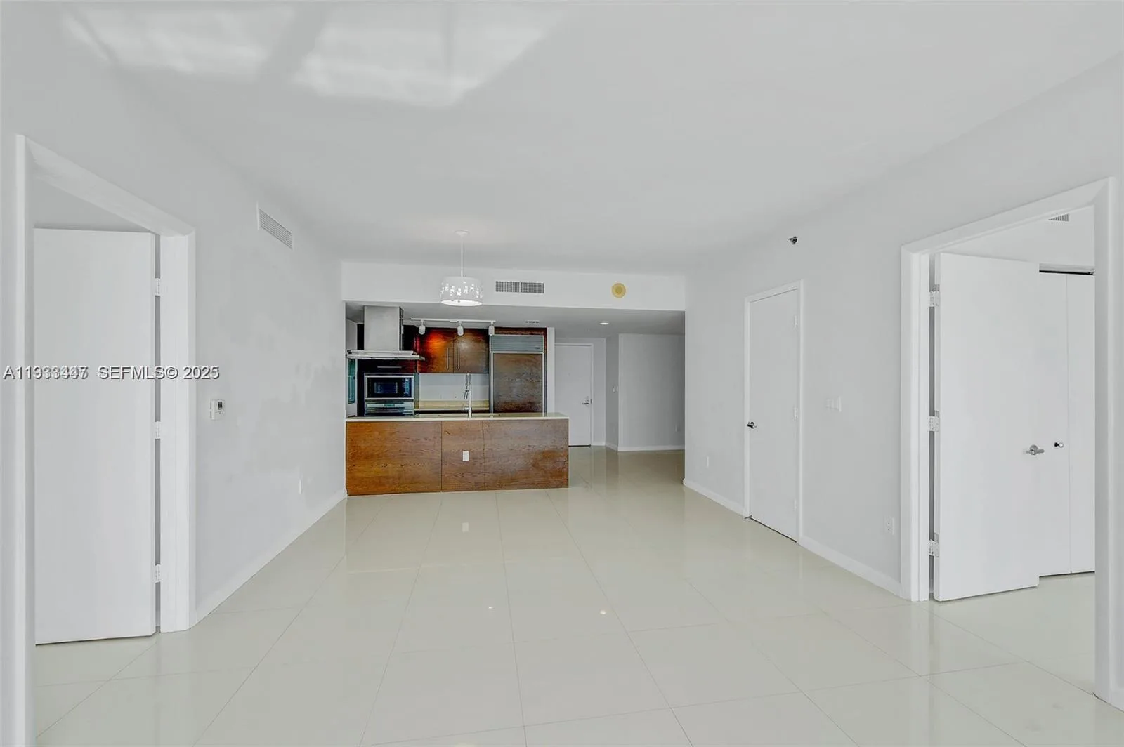 495 Brickell Ave # 2103, Miami, FL 33131 photo 6